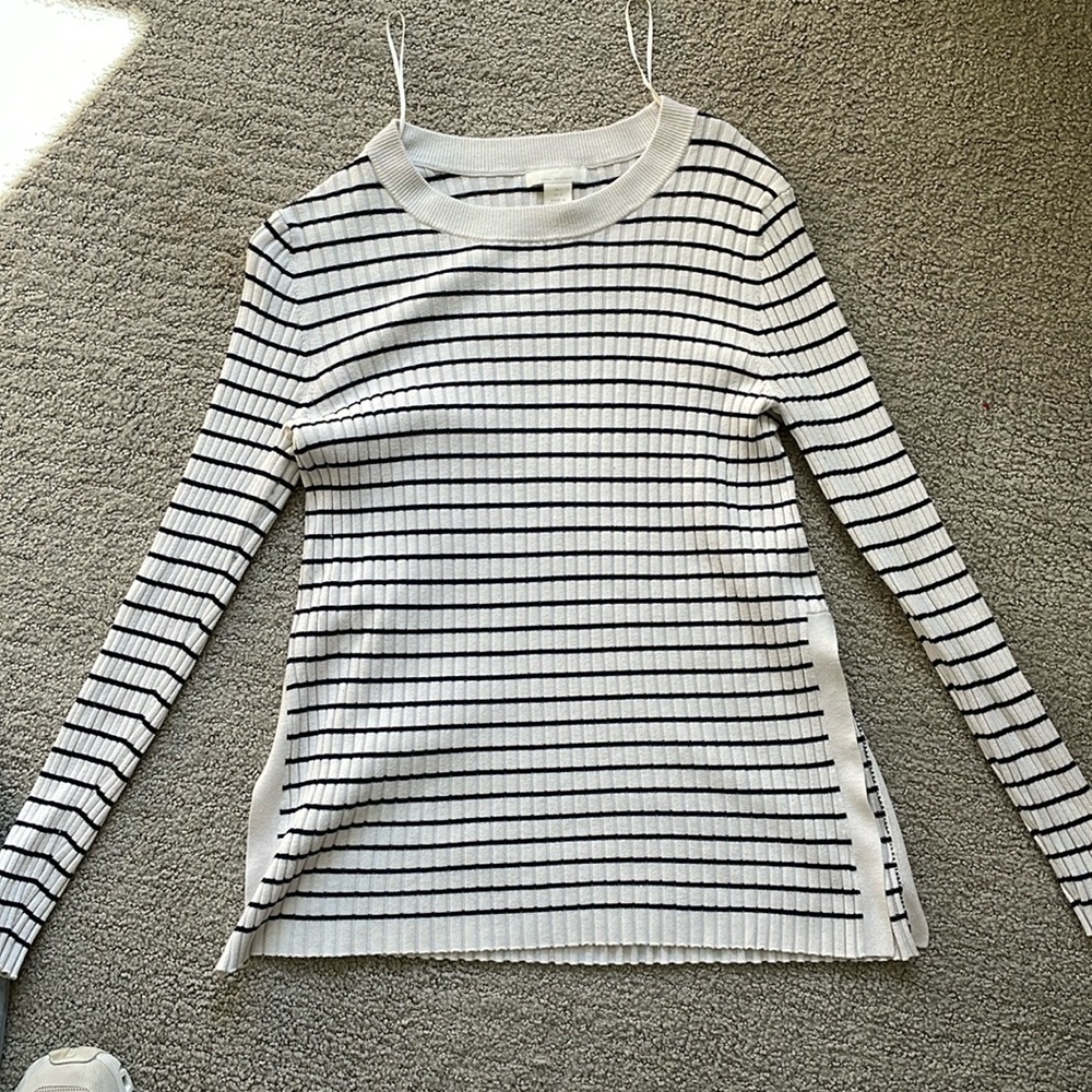 H&M maternity top